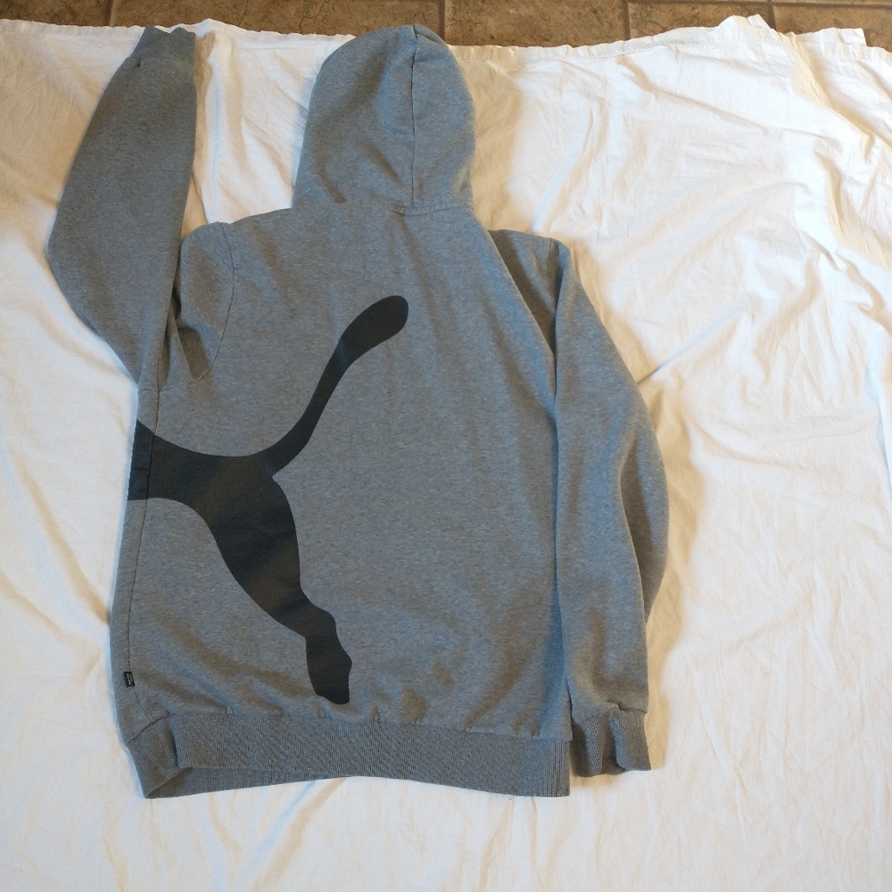 Grey PUMA Hoodie with wrap around Puma image. Large - Picture 2 of 6